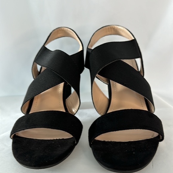 ❤️3/$30 Trary Chuncky Heel Strappy Suede Heels - Picture 3 of 11